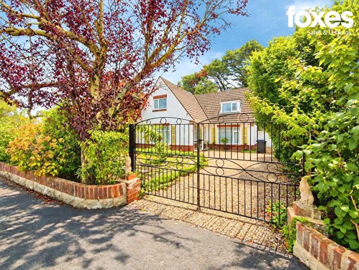 3 Bedroom Detached House For Sale In Branksome Hill Road, Talbot Woods, Bournemouth, BH4