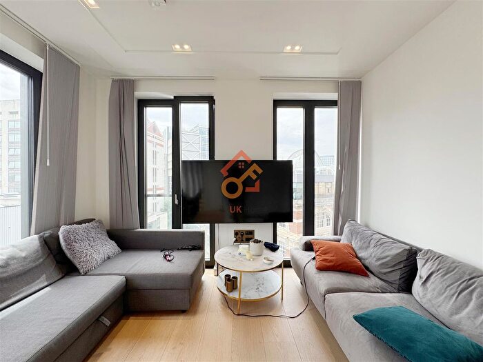 1 Bedroom Flat To Rent In Portugal Street, London, WC2A