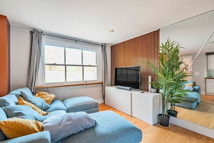 2 Bedroom Flat To Rent In Enmore Road, Croydon, London, SE25