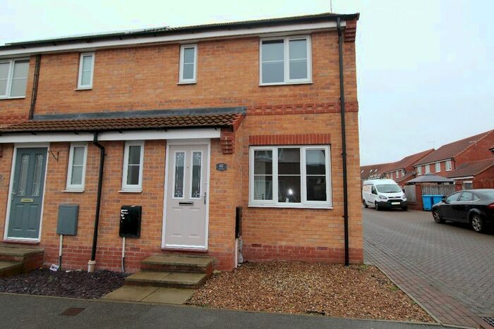 3 Bedroom Semi-Detached House To Rent In Hyde Park Road, Kingswood, Hull, HU7