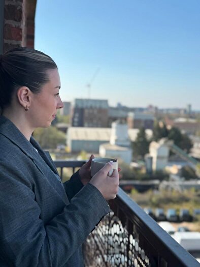 1 Bedroom Flat To Rent In Oxbow, Stephenson House, M5