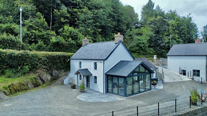 3 Bedroom Smallholding For Sale In Abercych, Boncath, SA37