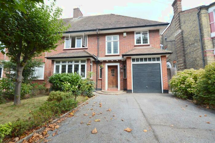 4 Bedroom Semi-Detached House To Rent In St. Vincents Road, Westcliff-On-Sea, SS0