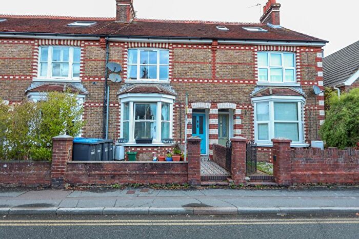 2 Bedroom Flat For Sale In Lower Church Road, Burgess Hill, RH15