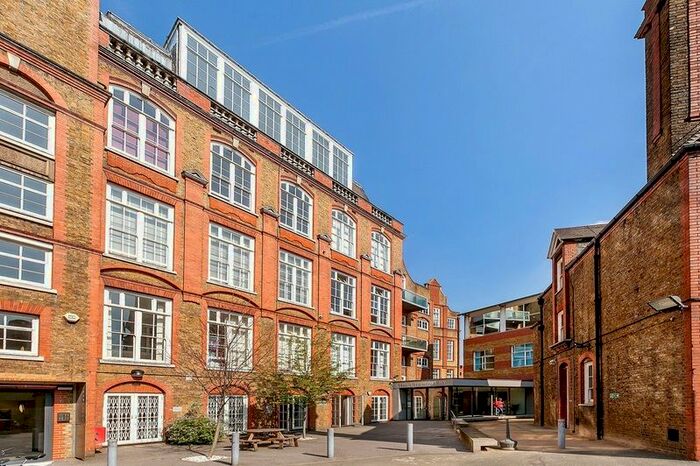 1 Bedroom Maisonette To Rent In The Chandlery, London, SE1