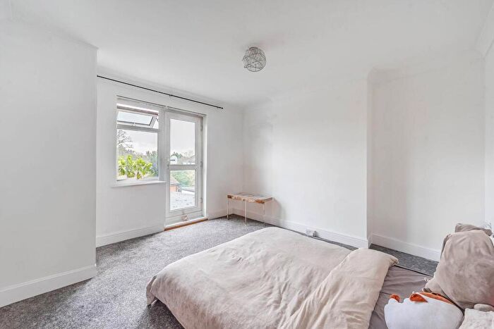 5 Bedroom Semi-Detached House To Rent In Imperial Drive, Rayners Lane, Harrow, HA2