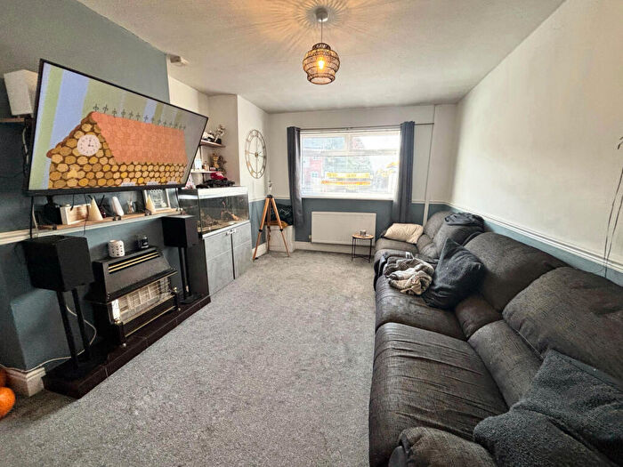 2 Bedroom Semi-Detached House For Sale In Holbrook Lane, Holbrooks, CV6