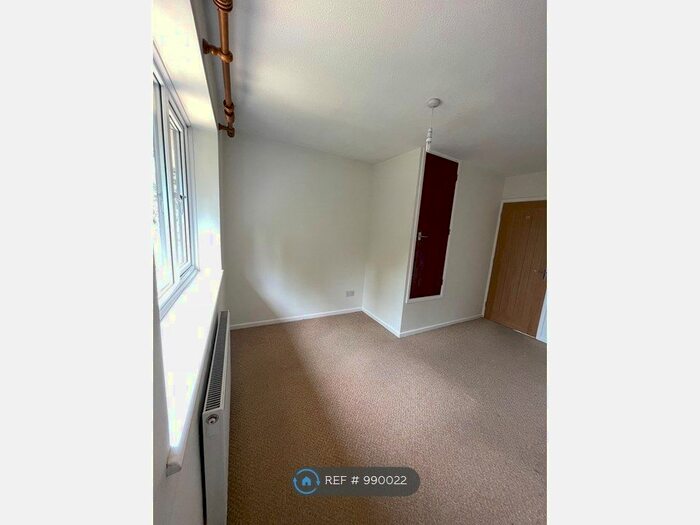 1 Bedroom Terraced House To Rent In Blakebrook Gardens, Kidderminster, DY11