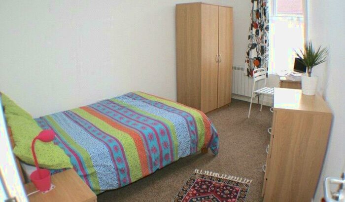 6 Bedroom House To Rent In Cottage Grove, Southsea, Hampshire, PO5