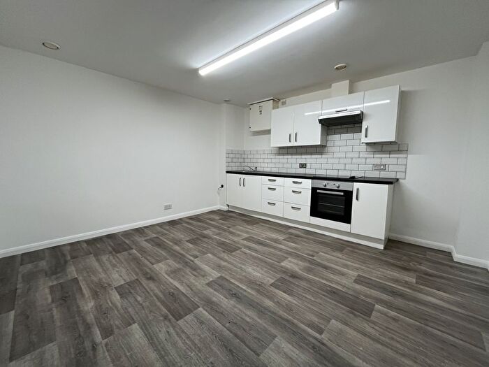 3 Bedroom Flat To Rent In St. Peters Road, Bournemouth, BH1