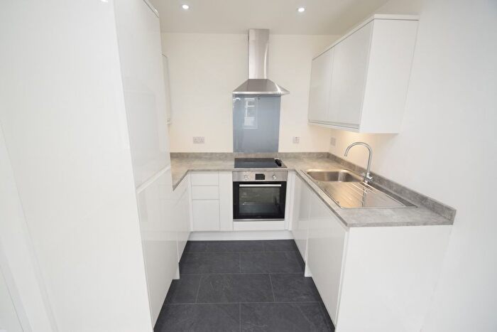 2 Bedroom Maisonette To Rent In New Windsor Terrace, Falmouth, TR11