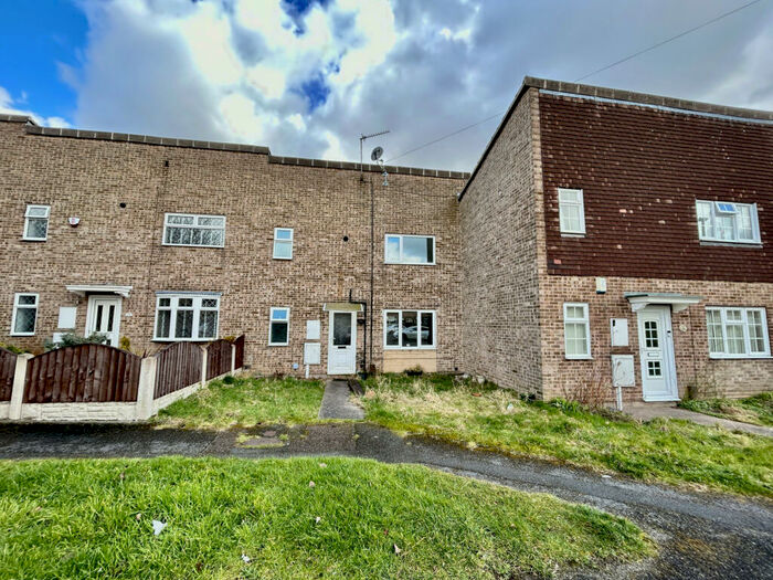 3 Bedroom Terraced House To Rent In Beaumont Walk, Derby, Derbyshire, DE23