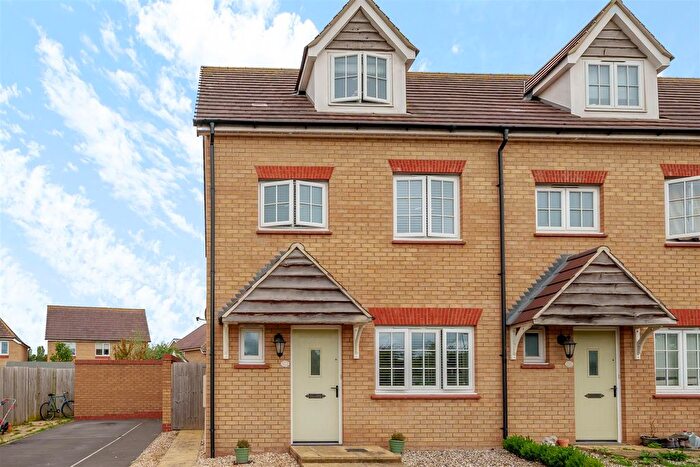 4 Bedroom End Terrace House For Sale In Rossiter Close, Bathpool, TA2
