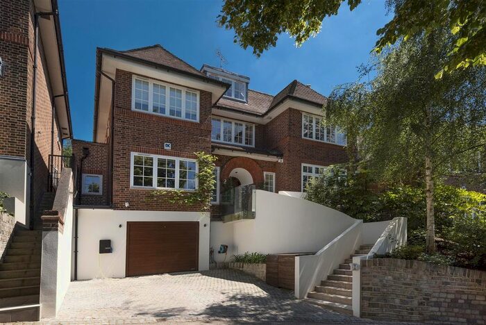 6 Bedroom Property For Sale In Telegraph Hill, Hampstead, NW3