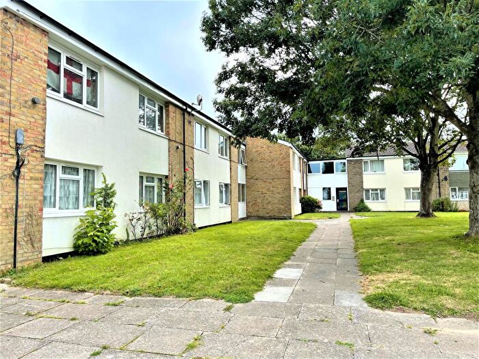 1 Bedroom Flat To Rent In Northway, Gosport, Hampshire, PO13