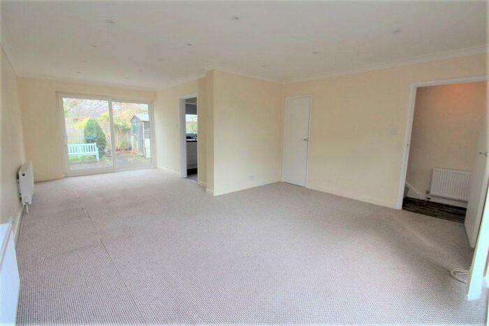 3 Bedroom End Of Terrace House To Rent In The Grove, Enfield, EN2