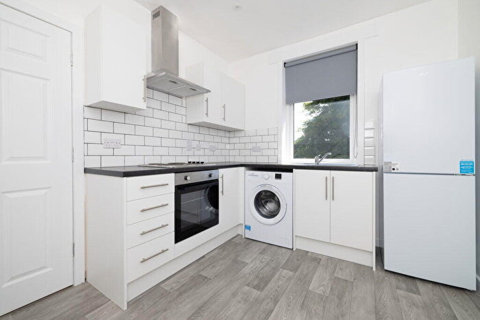 1 Bedroom Flat To Rent In Clepington Road, Dundee, DD3
