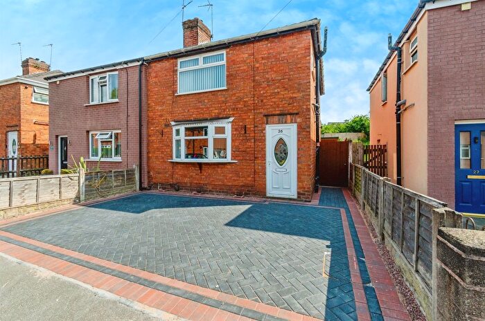 3 Bedroom Semi-Detached House For Sale In Peach Avenue, Wednesbury, WS10