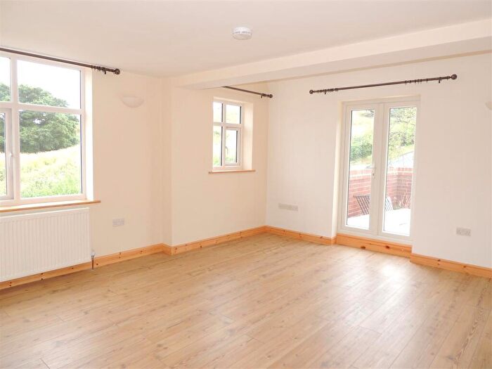 2 Bedroom Apartment To Rent In Troopers Hill Road, St George, Bristol, BS5