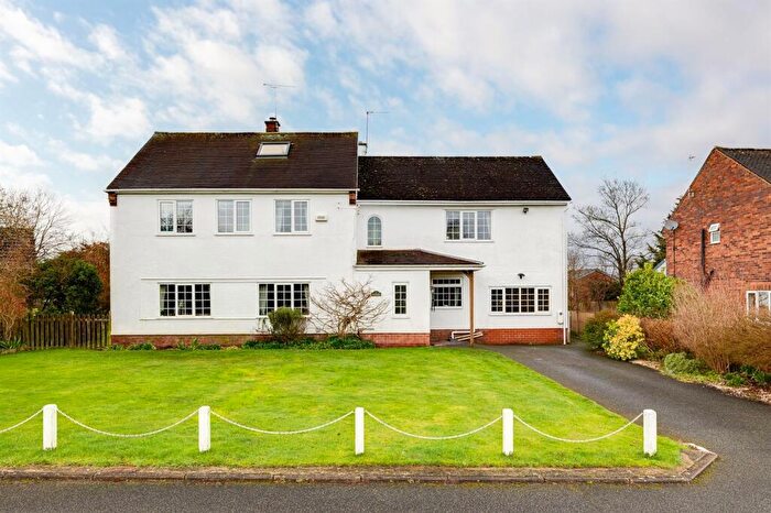 5 Bedroom Detached House For Sale In Grindley Bank, Mickle Trafford, CH2