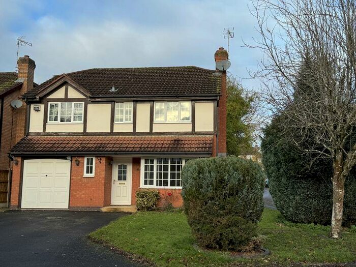 4 Bedroom Detached House To Rent In Elmbridge Drive, Solihull, B90