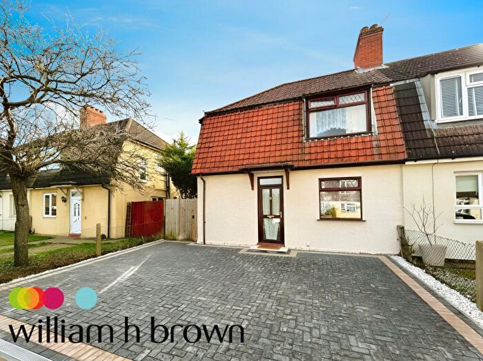 3 Bedroom Semi-Detached House To Rent In Fletcher Road, Ipswich, IP3