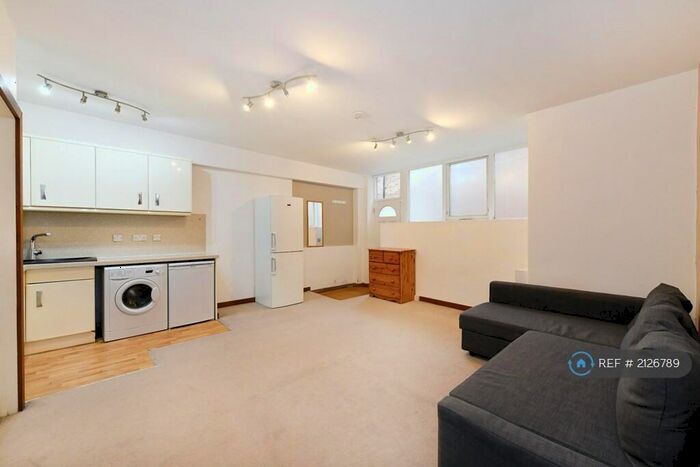 1 Bedroom Flat To Rent In Fortis Green, London, N2