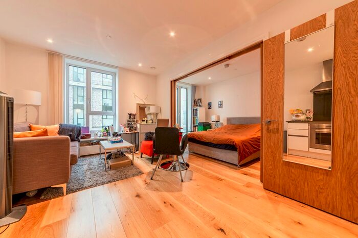 Studio To Rent In Sovereign Tower, Emily Street, Canning Town, London, E16