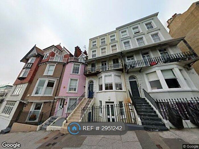 2 Bedroom Flat To Rent In Albion Hill, Ramsgate, CT11