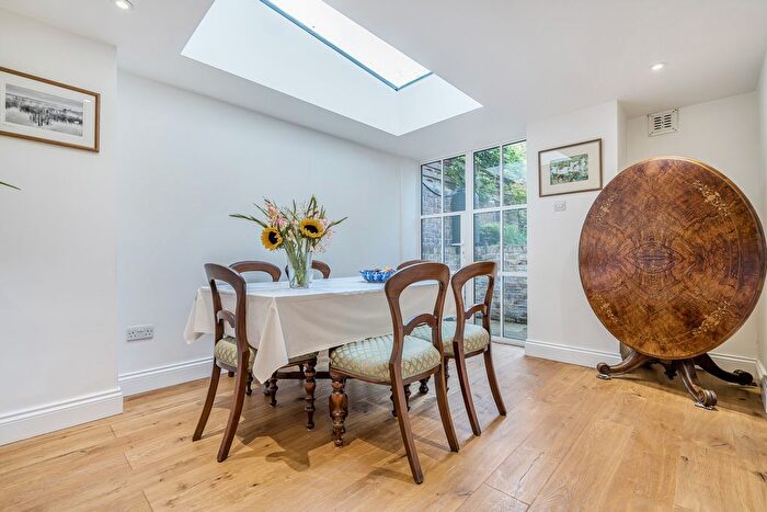 3 Bedroom Terraced House For Sale In Ashburnham Grove, Greenwich, SE10