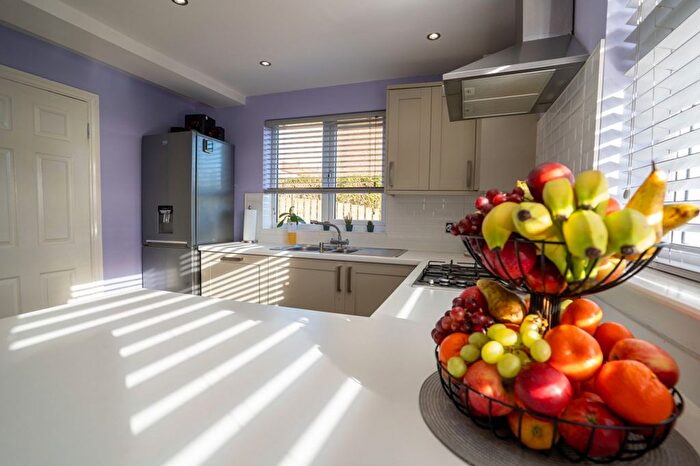 3 Bedroom Semi Detached House For Sale In Lomond Crescent, Dunfermline, KY11