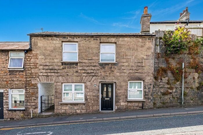 3 Bedroom Terraced House For Sale In Windermere Road, Kendal, LA9