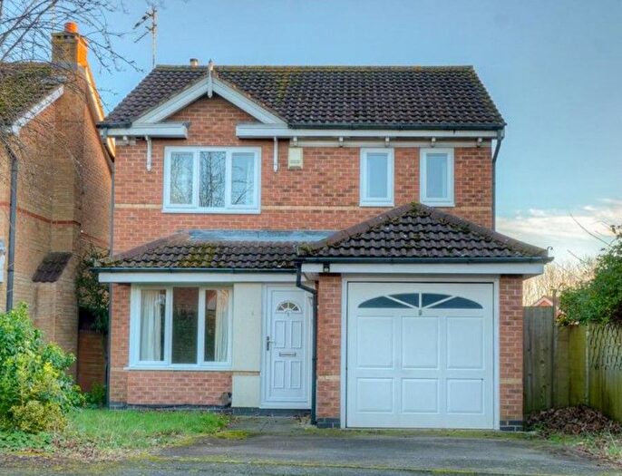 3 Bedroom Detached House To Rent In Garsdale Close, Gamston, NG2