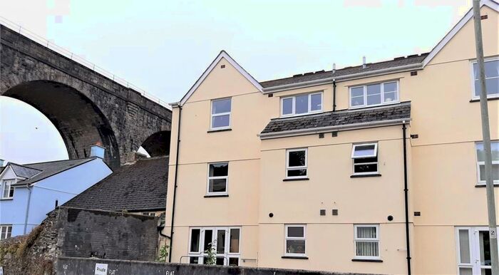 2 Bedroom Apartment To Rent In Bannawell Street, Tavistock, PL19