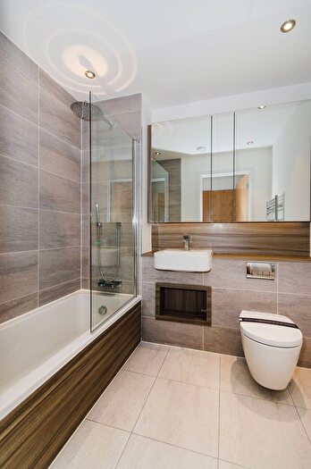 1 Bedroom Flat To Rent In Lyon Road, Harrow, HA1