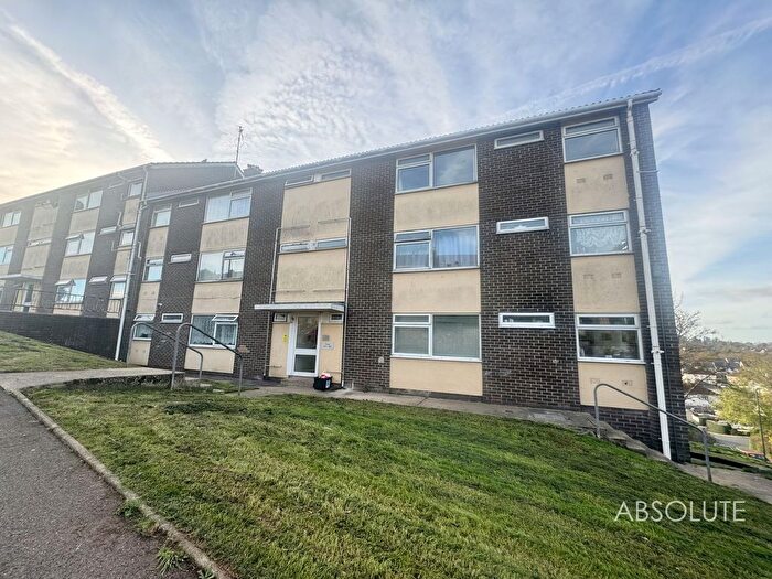 2 Bedroom Flat To Rent In Lichfield Avenue, Torquay, TQ2