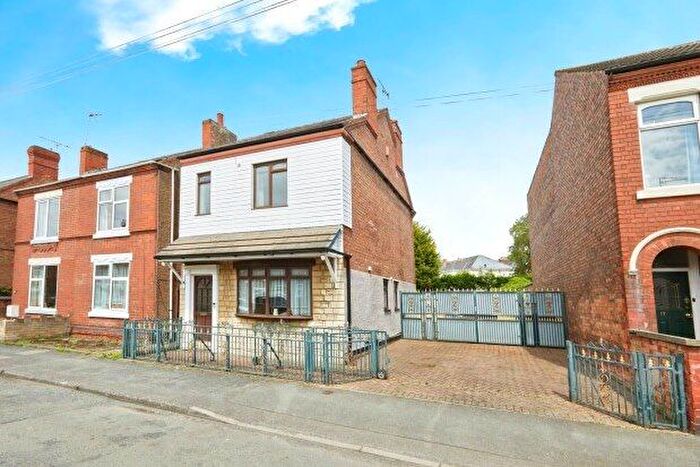 4 Bedroom Detached House To Rent In Craig Street, Nottingham, NG10