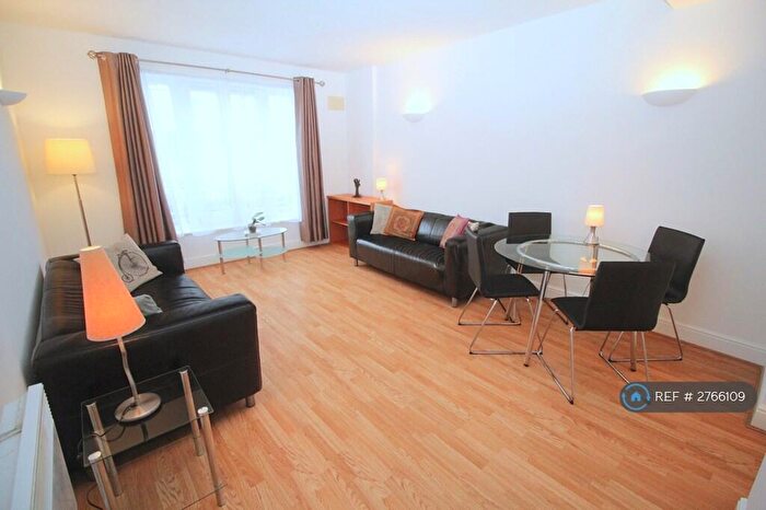 1 Bedroom Flat To Rent In Cornell Building, London, E1
