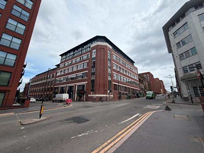 2 Bedroom Flat To Rent In Abacus Building, Bradford Street, Digbeth, Birmingham, B12