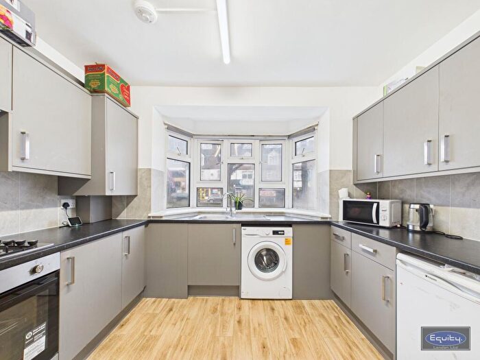 1 Bedroom Apartment To Rent In John Newton Court, Welling, DA16