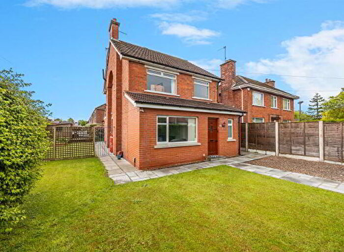 4 Bedroom Detached House For Sale In Sydenham Avenue, Belfast, BT4