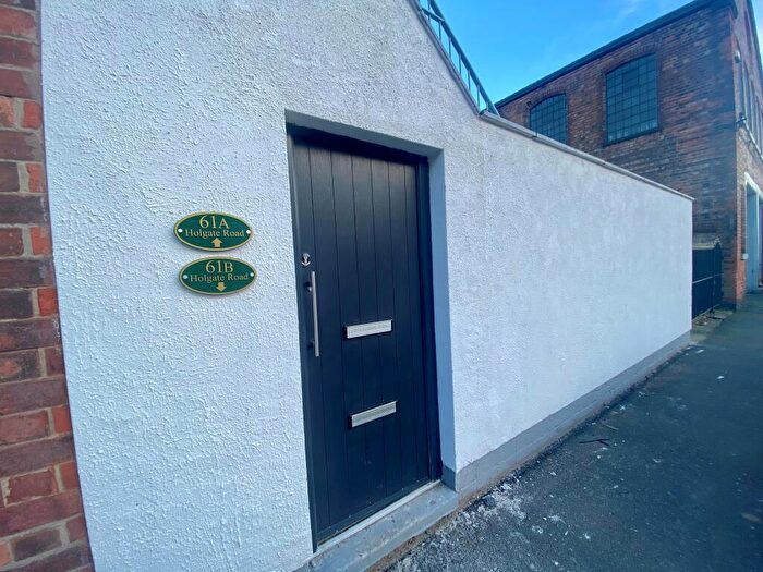 1 Bedroom Flat To Rent In Flat B, Holgate Street, The Meadows, NG2