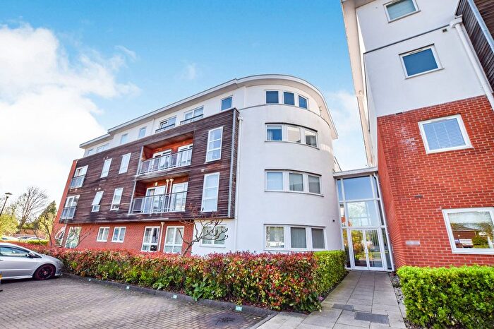 2 Bedroom Flat To Rent In Romana Square, Timperley, Altrincham, WA14