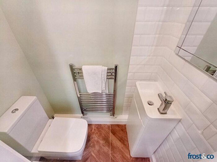 2 Bedroom Apartment To Rent In Alton Road, Lower Parkstone, BH14
