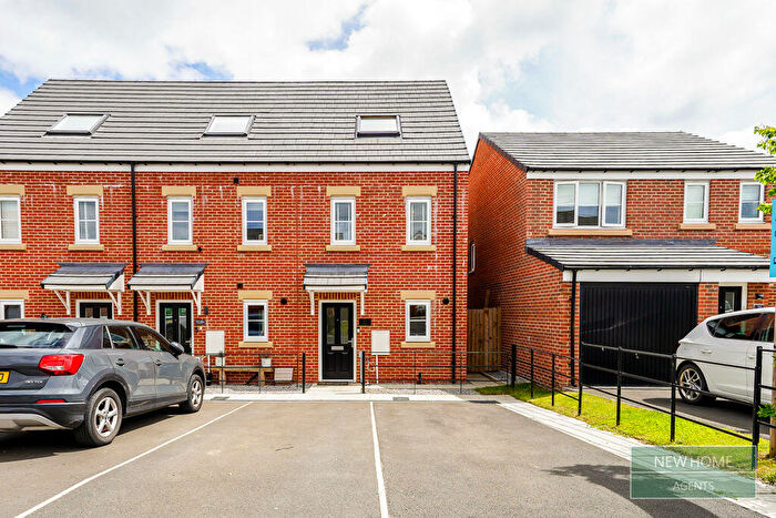 3 Bedroom End Of Terrace House For Sale In Fennel Way, Fairmoor Meadows, Morpeth, NE61