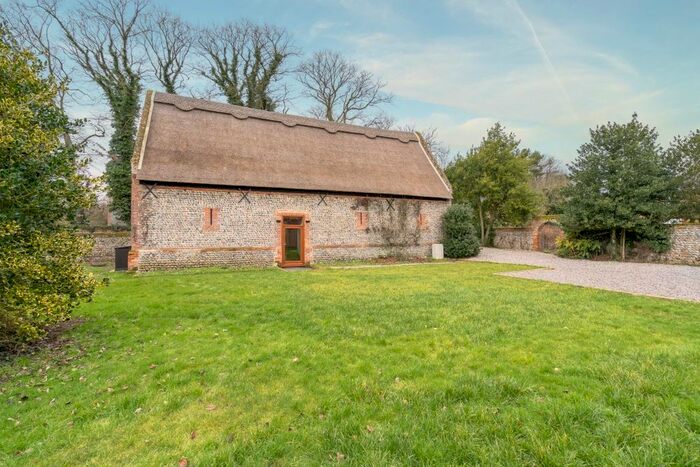 4 Bedroom Barn Conversion For Sale In Gimingham, Norwich, NR11