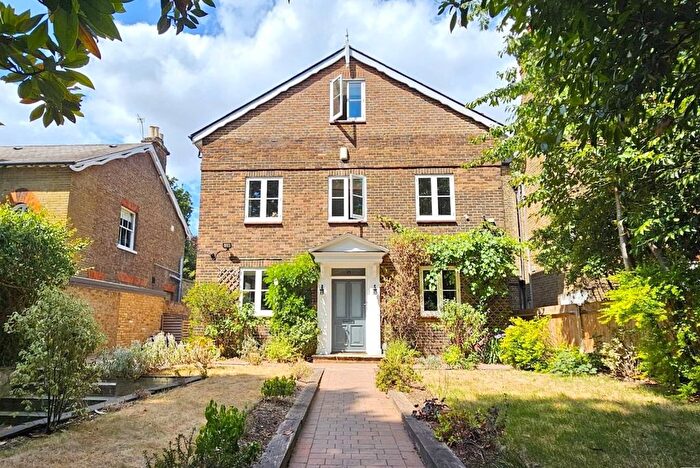 6 Bedroom Detached House For Sale In The Avenue, Twickenham, On Trust Grounds, Moments From River Thames, TW1