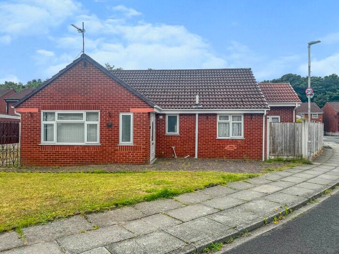 4 Bedroom Bungalow To Rent In Crompton Drive, Liverpool, Merseyside, L12