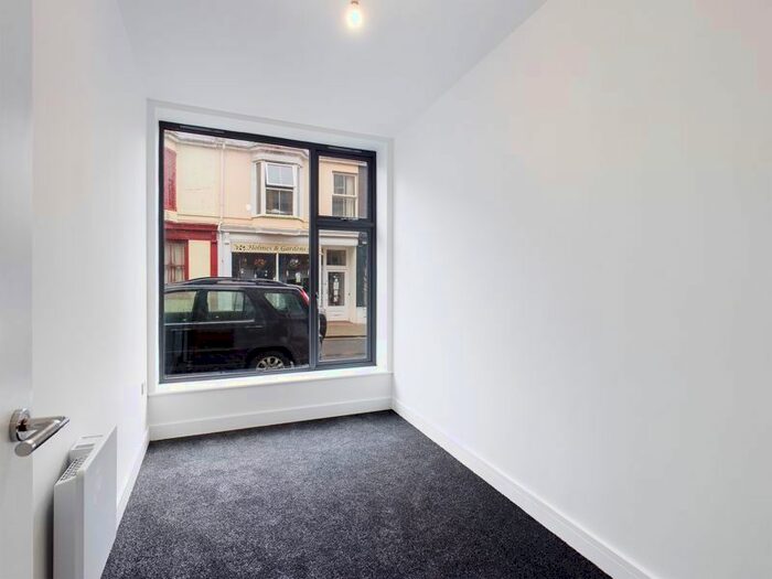 3 Bedroom Flat To Rent In St. Martins Close, Tregurthen Road, Camborne, TR14