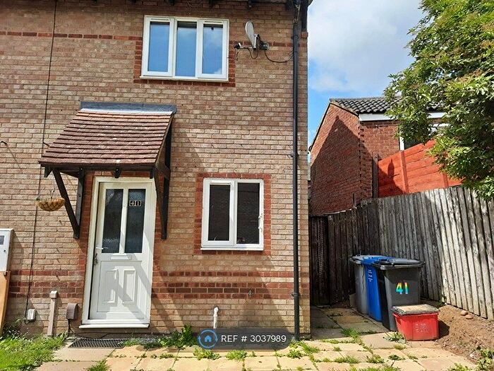 2 Bedroom End Terrace House To Rent In Richmond Avenue, Kettering, NN15